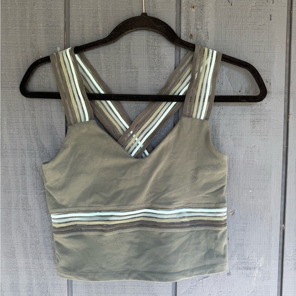 Beyond Yoga Filament Cropped Sports Bra Tank Top and Leggings